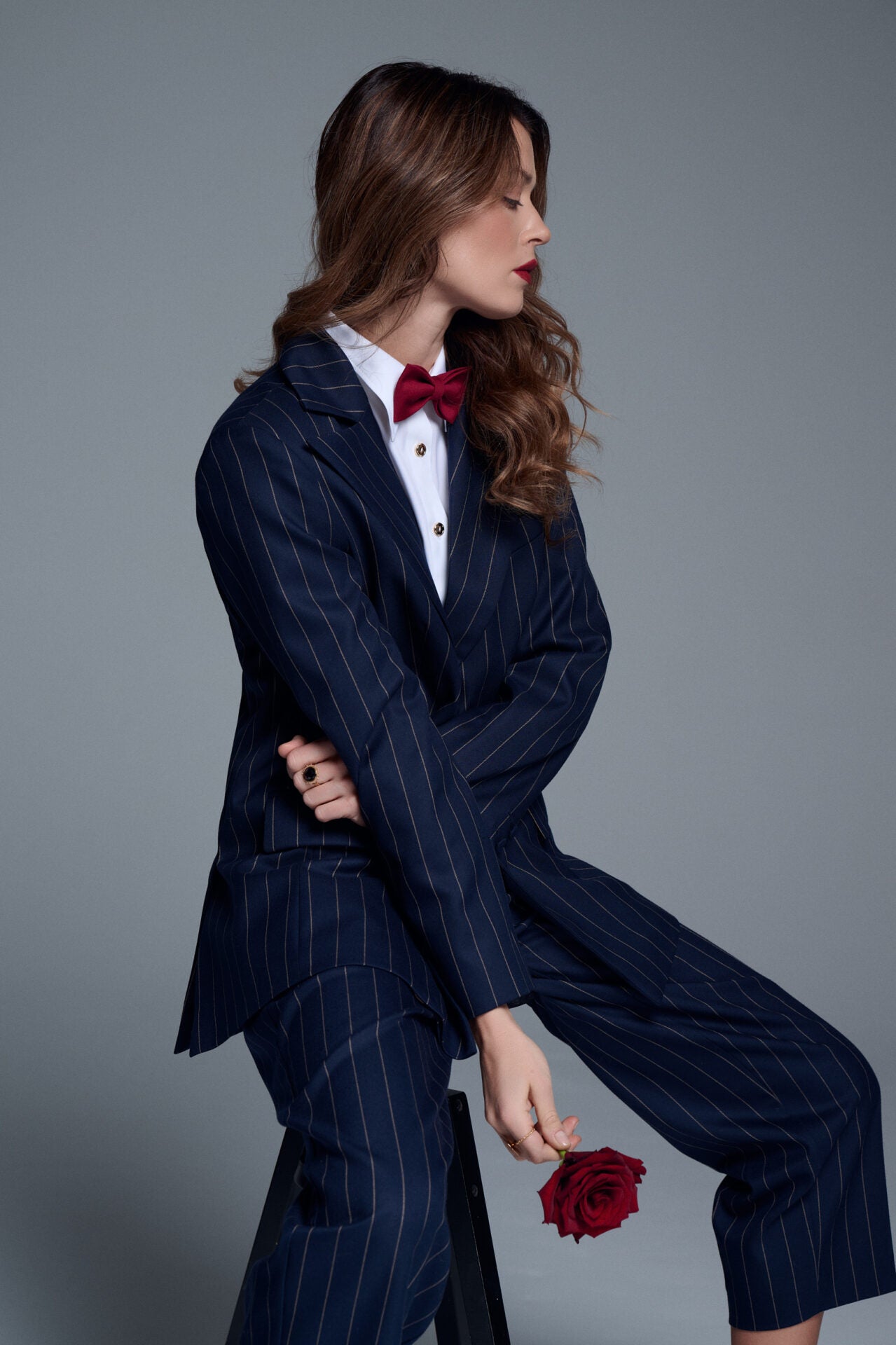 Business chic i retro marynarka w odcieniach niebieskiego od Aleksandry Markowskiej.