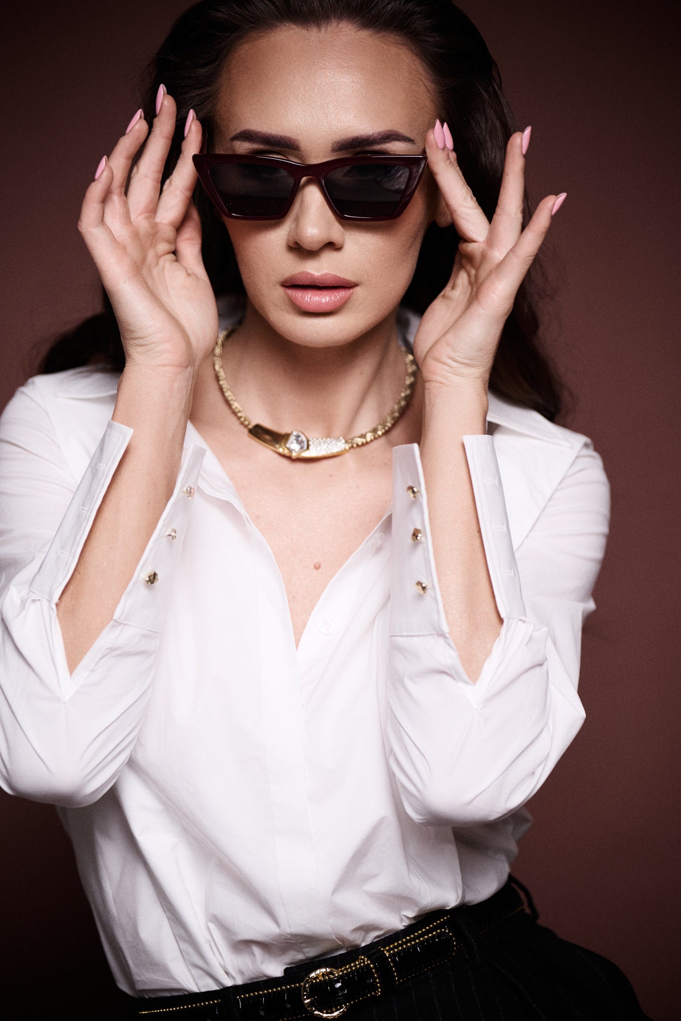 Eleganckie spodnie wełniane z najlepszych włoskich źródeł - Aleksandra Markowska i moda premium szyta w całości w Polsce.