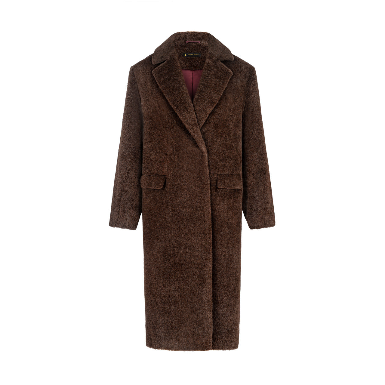 Brązowy płaszcz z alpaki o klasycznym kroju od Aleksandry Markowskiej – elegancka propozycja na sezon jesienno-zimowy, idealna do stylizacji smart casual.